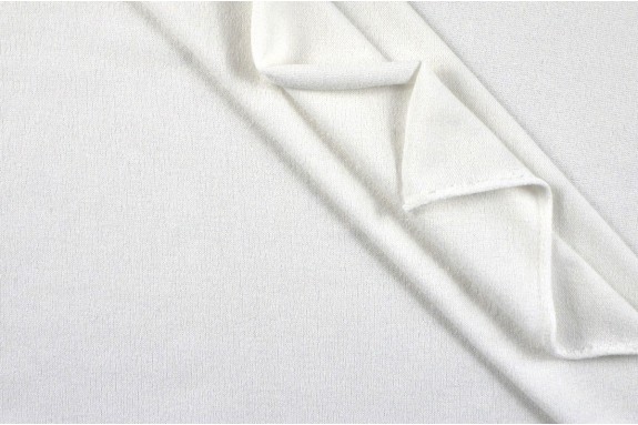 Tricot blanc cassé