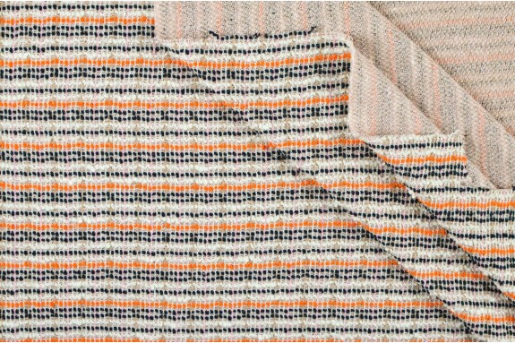 Tricot type Chanel écru et orangé