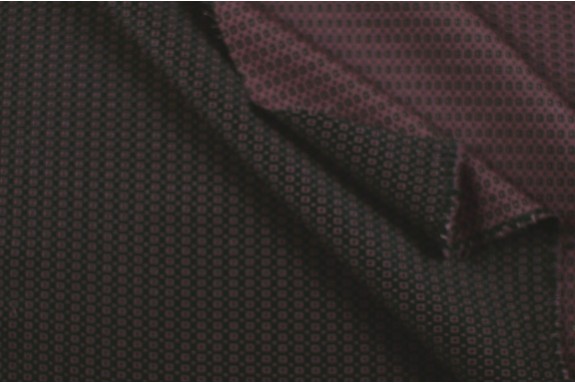 Jacquard bordeaux et noir