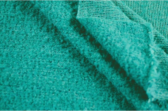 Tricot bouclé vert émeraude