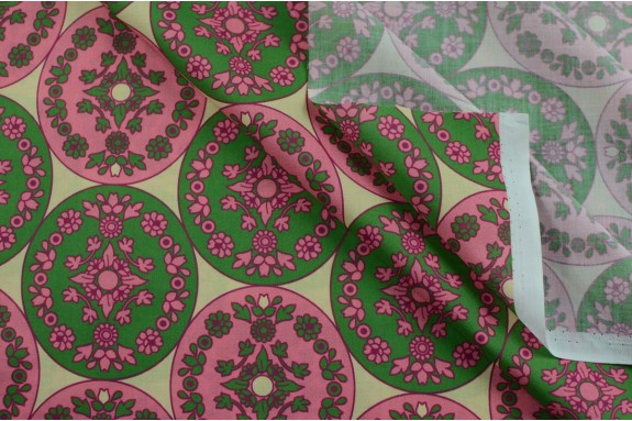 Viscose médaillons rose et vert