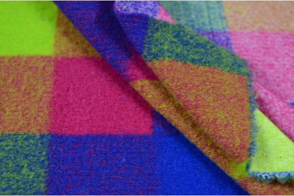 Lainage carreaux colorés