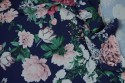 Crêpe fleuri marine