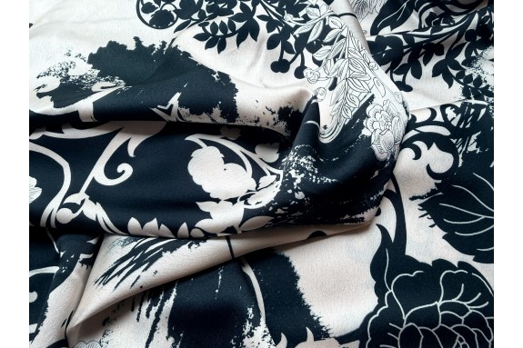 Satin imprimé crème et noir