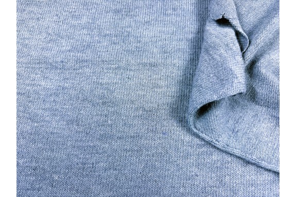 Tricot bleu gris