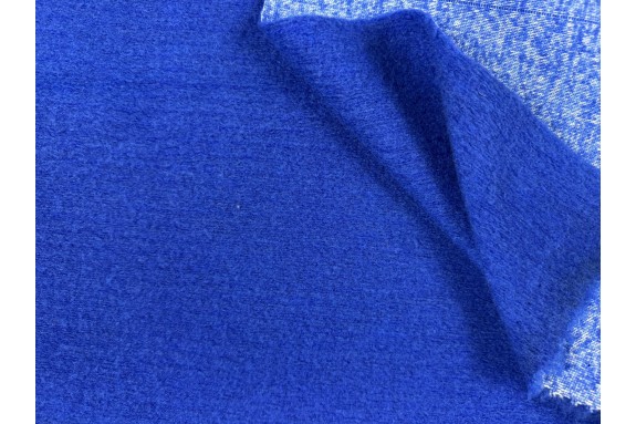 Lainage tricot bleu